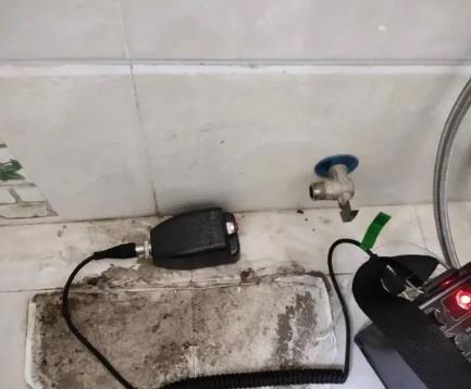 金川屋顶漏水维修公司分享下卫生间漏水的危害及解决方法